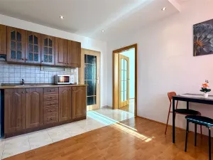 Pronájem bytu 2+kk, Cheb, Lesní, 36 m2