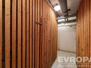 Prodej bytu 3+1, Praha - Hlubočepy, Voskovcova, 77 m2