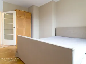 Pronájem bytu 3+kk, Praha - Vinohrady, Sobotecká, 65 m2