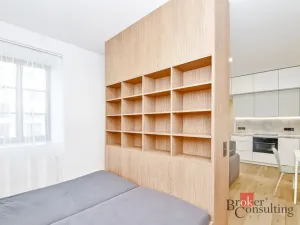 Pronájem bytu 1+kk, Praha - Nusle, Vrtbova, 36 m2
