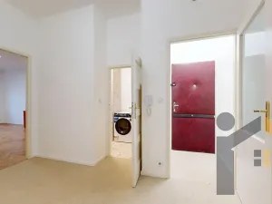 Pronájem bytu 2+1, Praha - Smíchov, Moulíkova, 79 m2