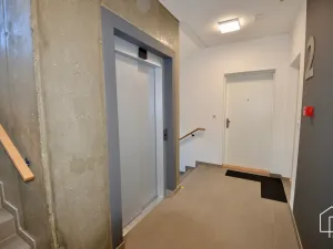 Pronájem bytu 2+kk, Praha - Libuš, Novodvorská, 48 m2