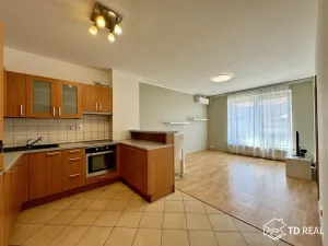 Pronájem bytu 2+kk, Brno, Zderadova, 53 m2