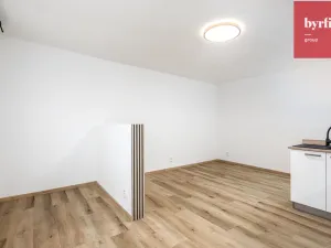 Pronájem bytu 2+kk, Krnov, SPC E, 40 m2