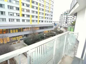 Pronájem bytu 1+kk, Praha - Malešice, Počernická, 34 m2