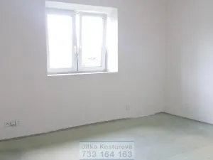 Pronájem bytu 1+kk, Krnov - Pod Cvilínem, Textilní, 35 m2