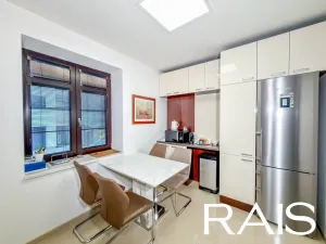 Prodej kanceláře, Hodonín, Muchova, 235 m2