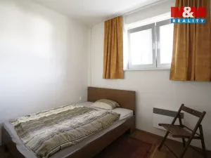 Pronájem bytu 2+kk, Praha - Libeň, U školičky, 42 m2