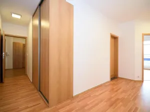 Pronájem bytu 5+kk, Praha - Libeň, Nad Okrouhlíkem, 186 m2