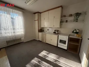 Prodej bytu 2+1, Hradec Králové, Průmyslová, 58 m2