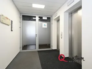 Pronájem kanceláře, Praha - Vinohrady, Šafaříkova, 123 m2