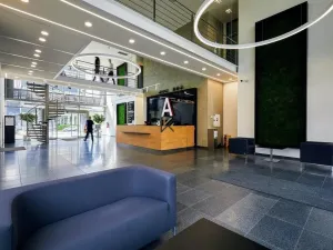 Pronájem kanceláře, Praha, Radlická, 750 m2