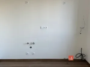 Pronájem bytu 1+kk, Praha - Hloubětín, Poděbradská, 42 m2