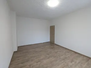 Pronájem bytu 2+1, Klášterec nad Ohří - Miřetice u Klášterce nad Ohří, Pod Stadionem, 54 m2