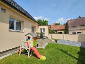 Prodej rodinného domu, Unhošť, Tyršovo náměstí, 93 m2
