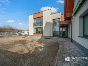 Prodej kanceláře, Pardubice, K Dolíčku, 374 m2