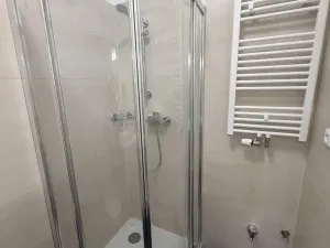 Pronájem bytu 1+kk, Praha - Vršovice, Omská, 28 m2