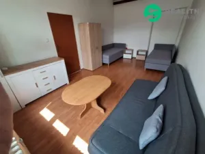 Pronájem bytu 1+1, Karlovy Vary - Drahovice, Karla Čapka, 41 m2