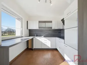 Prodej bytu 3+kk, Karlovy Vary, Okružní, 84 m2