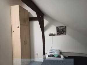 Pronájem pokoje, Praha - Holyně, U vápenice, 20 m2