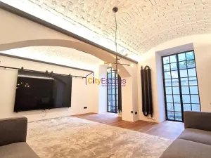 Prodej kanceláře, Praha - Smíchov, Janáčkovo nábřeží, 85 m2