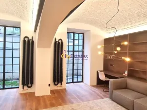 Prodej kanceláře, Praha - Smíchov, Janáčkovo nábřeží, 135 m2