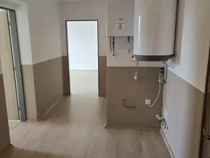 Pronájem bytu 3+1, Lom, nám. Republiky, 103 m2