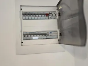 Pronájem bytu 3+1, Lom, nám. Republiky, 103 m2