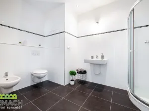 Pronájem bytu 2+kk, Uherské Hradiště, Obchodní, 77 m2