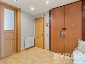 Prodej bytu 4+kk, Praha - Smíchov, Na bělidle, 114 m2