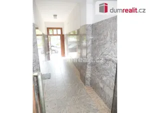 Pronájem bytu 1+kk, Praha - Bubeneč, náměstí Interbrigády, 32 m2