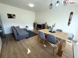 Pronájem bytu 3+kk, Zlín, Věžové domy, 62 m2