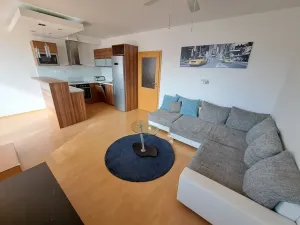 Pronájem bytu 2+kk, Hradec Králové, Kollárova, 55 m2