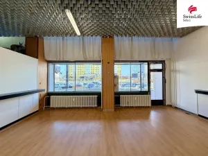 Pronájem obchodního prostoru, Hradec Králové, třída Edvarda Beneše, 47 m2