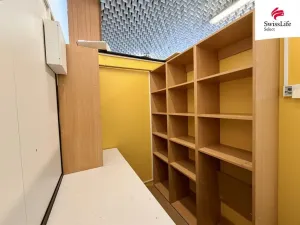 Pronájem obchodního prostoru, Hradec Králové, třída Edvarda Beneše, 47 m2