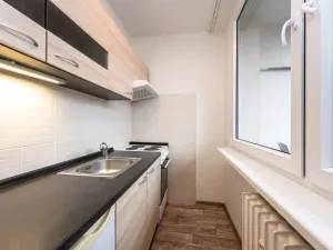 Pronájem bytu 1+kk, Praha - Střížkov, Rumburská, 36 m2