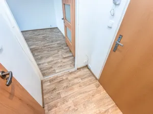 Pronájem bytu 1+kk, Praha - Střížkov, Rumburská, 36 m2