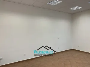 Pronájem obchodního prostoru, Kroměříž, Dobrovského, 25 m2