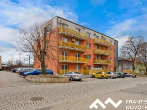 Prodej bytu 2+kk, Pohořelice, Znojemská, 51 m2