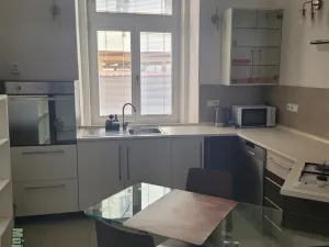 Pronájem bytu 2+1, Praha - Vinohrady, Lublaňská, 60 m2