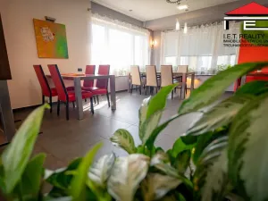 Prodej apartmánu, Frýdek-Místek - Frýdek, Olbrachtova, 1004 m2