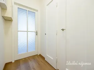 Pronájem bytu 2+1, Praha - Holešovice, Strojnická, 93 m2