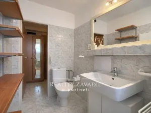 Pronájem bytu 2+1, Praha - Podolí, Jeremenkova, 49 m2