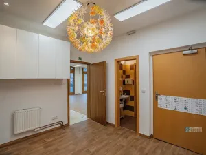 Prodej obchodního prostoru, Praha - Hlubočepy, Hlubočepská, 104 m2