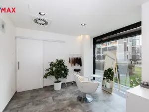 Pronájem obchodního prostoru, Praha - Libeň, Voctářova, 177 m2