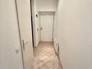 Pronájem bytu 2+kk, Praha - Holešovice, Umělecká, 58 m2
