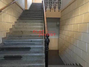 Pronájem bytu 2+kk, Praha - Žižkov, Milíčova, 37 m2