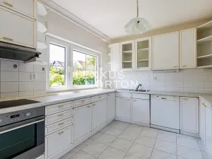 Pronájem rodinného domu, Praha - Nebušice, V březinkách, 365 m2