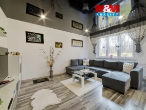 Prodej bytu 2+1, Bukovany, 51 m2