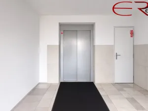 Pronájem kanceláře, Jablonec nad Nisou, 73 m2